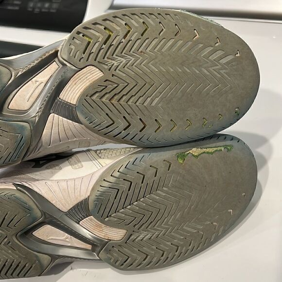 Mizuno Wave Exceed Tour 5 Tennis Shoes good used condition size 8 - Picture 5 of 8